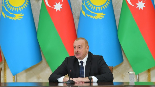 Prezident Tokayevi Azərbaycanla Ermənistan arasında danışıqlar prosesi barədə məlumatlandırdı